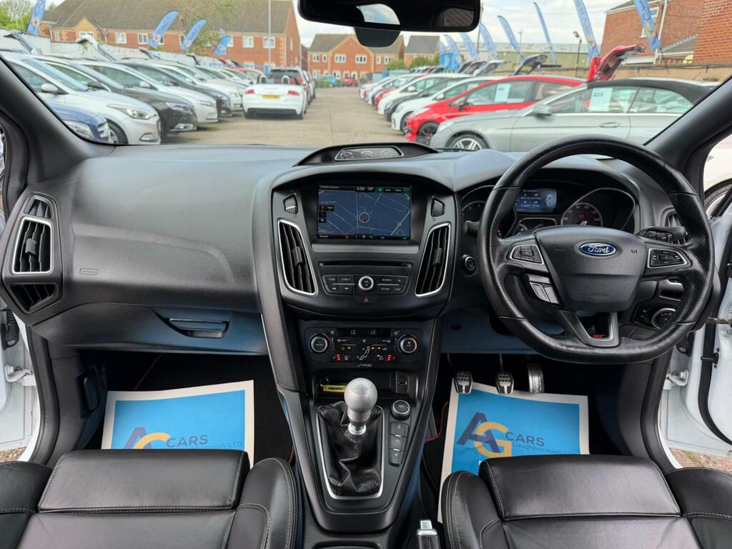 Ford Focus Hatchback 2.0T Ecoboost St-3 Euro 6 Ss 201 FM15RJJ White #2