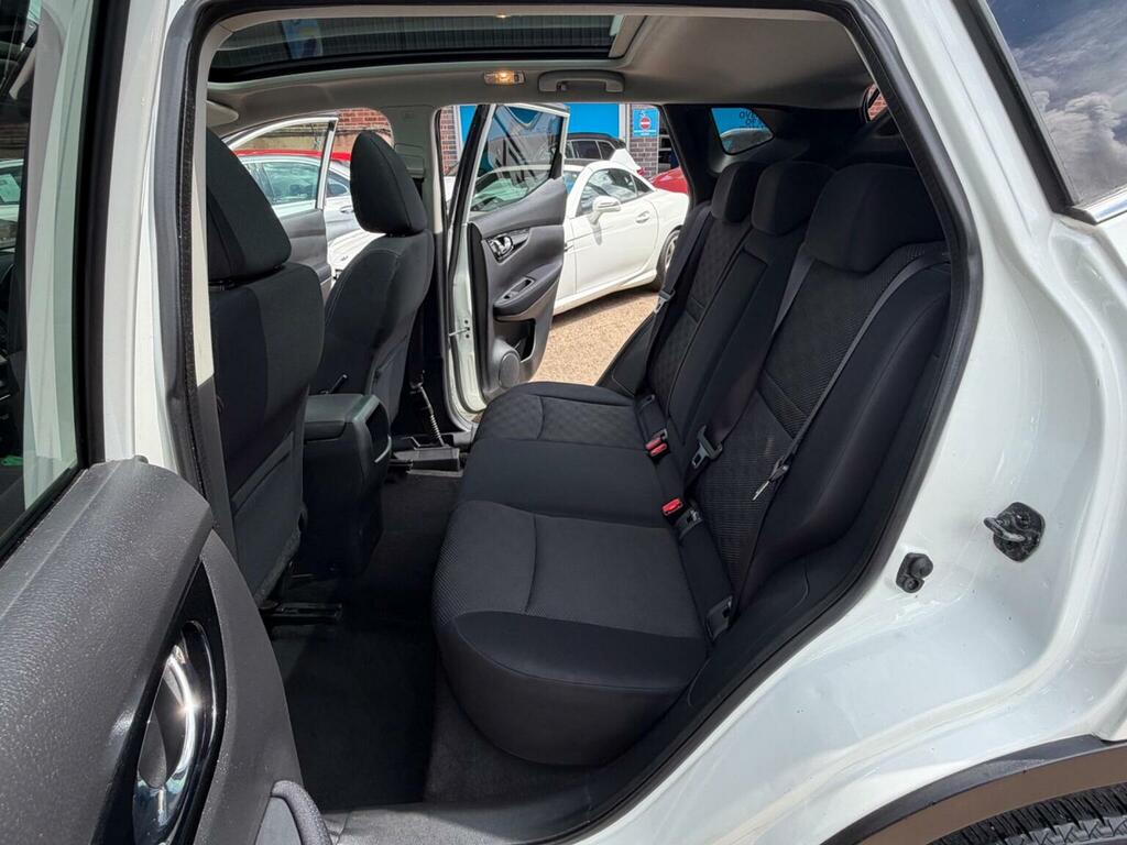 Nissan Qashqai Suv 1.5 Dci Acenta Premium 2Wd Euro 5 Ss 2 SH14LUR White #5
