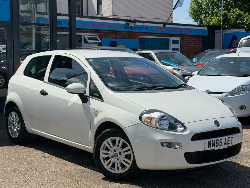 Fiat Punto Hatchback 1.2 Pop Euro 6 201565 White