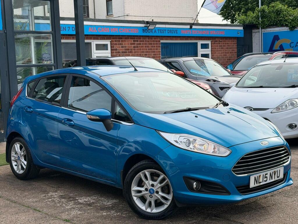 Ford Fiesta Hatchback 1.25 Zetec Euro 6 201515 Blue