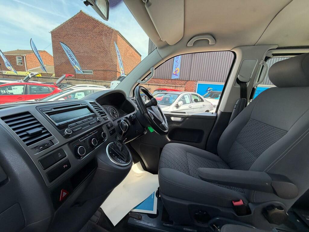 Volkswagen Caravelle 2L Edition 25 White #37