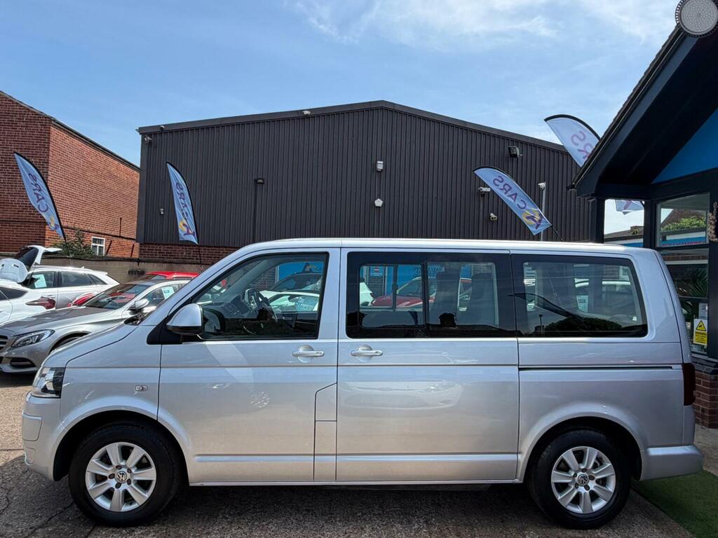 Volkswagen Caravelle 2L Edition 25 White #8