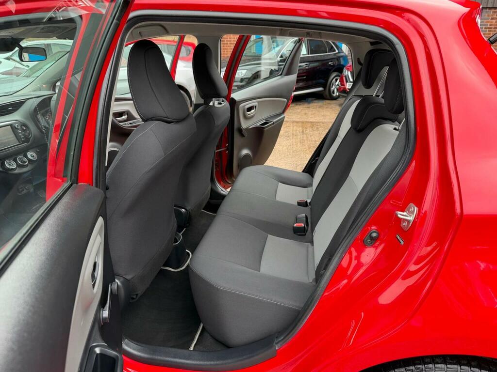 Toyota Yaris Hatchback 1.5 Vvt-i Icon Tech Euro 6 201867 NG67AVD Red #5