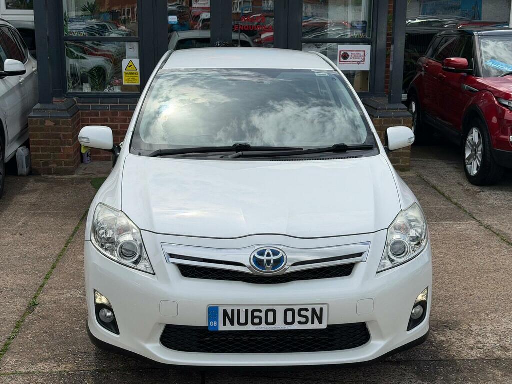 Toyota Auris Hatchback 1.8 Vvt-h T Spirit Cvt Euro 5 Ss White #6