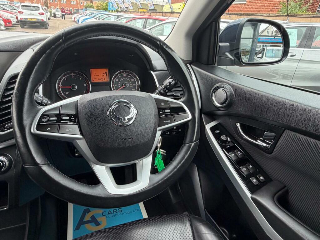 SsangYong Korando Elx White #26
