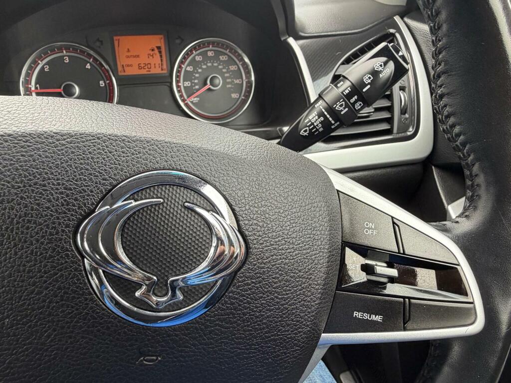 SsangYong Korando Elx White #35