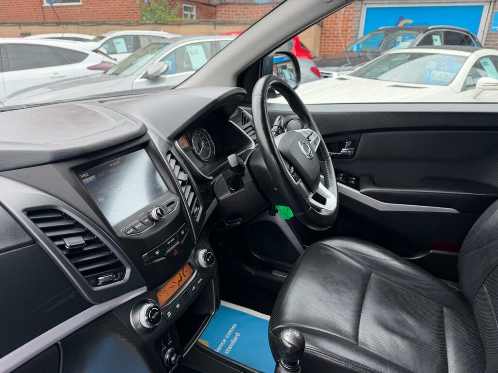 SsangYong Korando Elx White #31