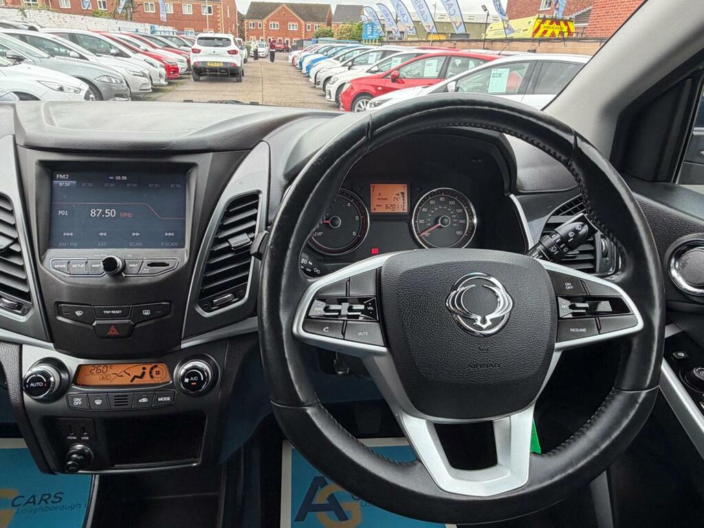 SsangYong Korando Elx White #97