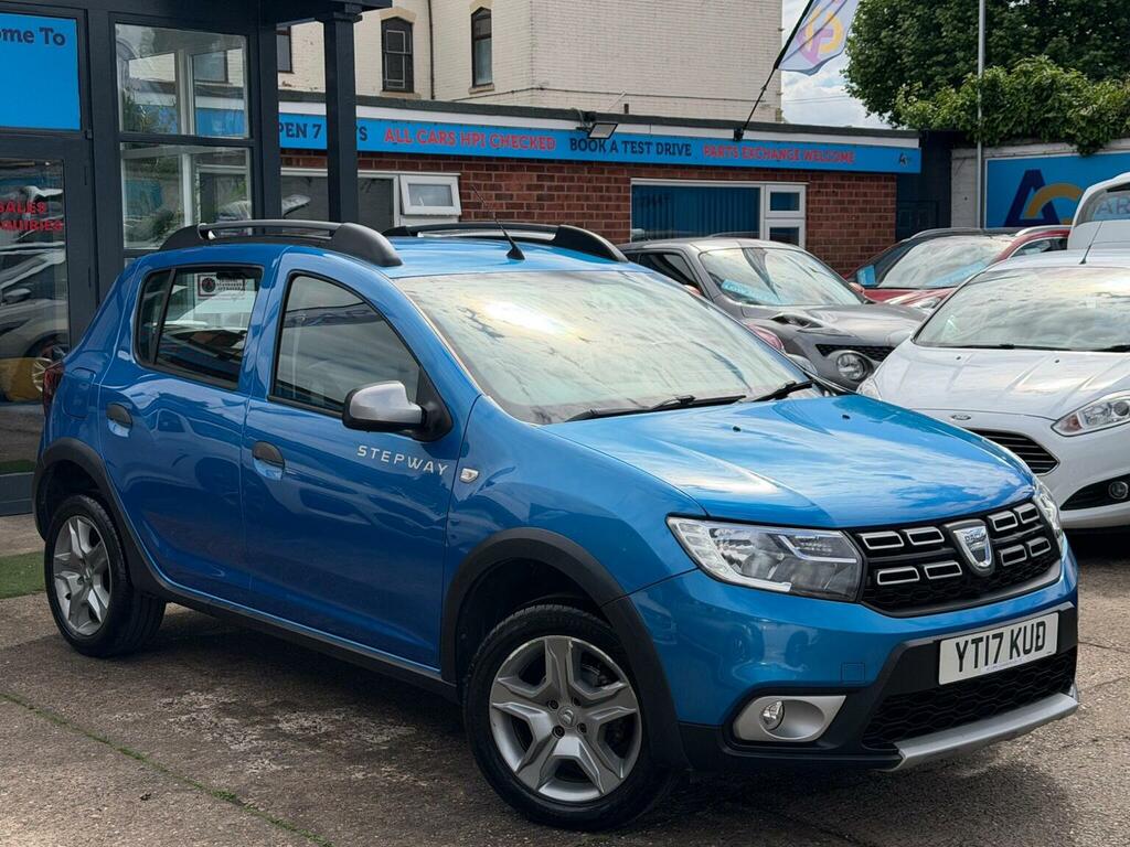 Dacia Sandero Stepway Hatchback 0.9 Tce Laureate Euro 6 Ss 2017 Blue
