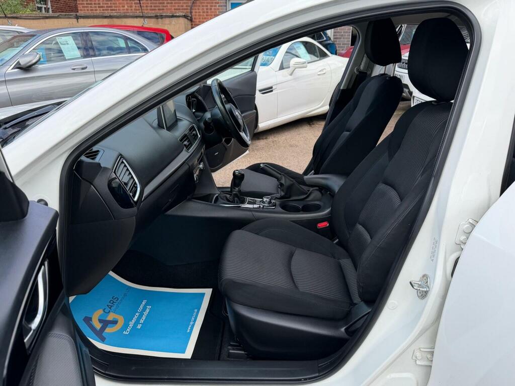 Mazda 3 2.0 Skyactiv-g Sport Nav Fastback Euro 6 Ss White #4