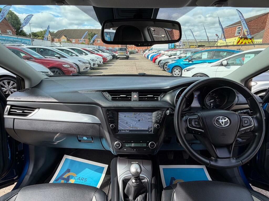 Toyota Avensis 1.6 D-4d Business Edition Plus Touring Sports Euro Blue #2