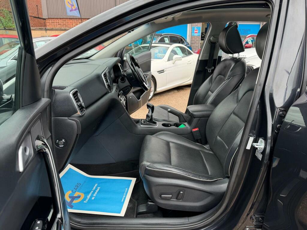 Kia Sportage 1.7 Crdi 4 Euro 6 Ss Black #4