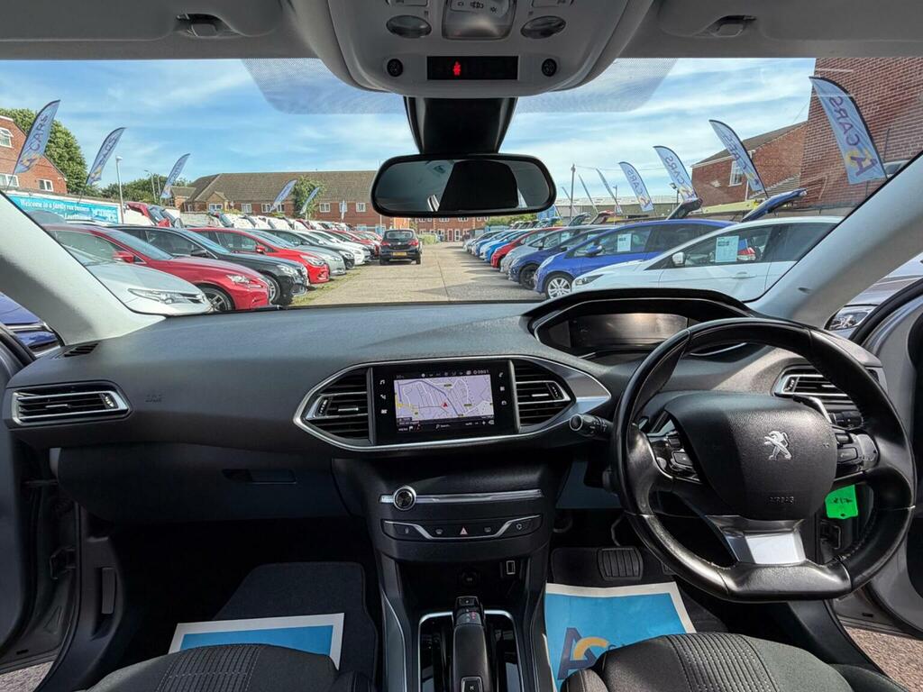 Peugeot 308 Hatchback 1.5 Bluehdi Allure Eat Euro 6 Ss Grey #2