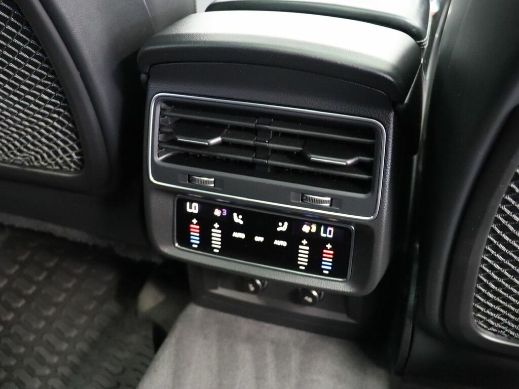 Audi Q8  Blue #22