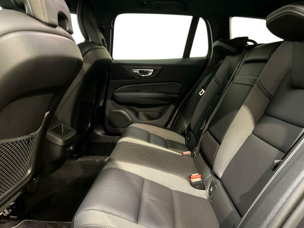 Volvo V60 T4 Momentum Plus White #6
