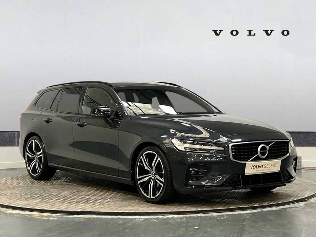 Volvo V60 T4 Momentum Plus White #1
