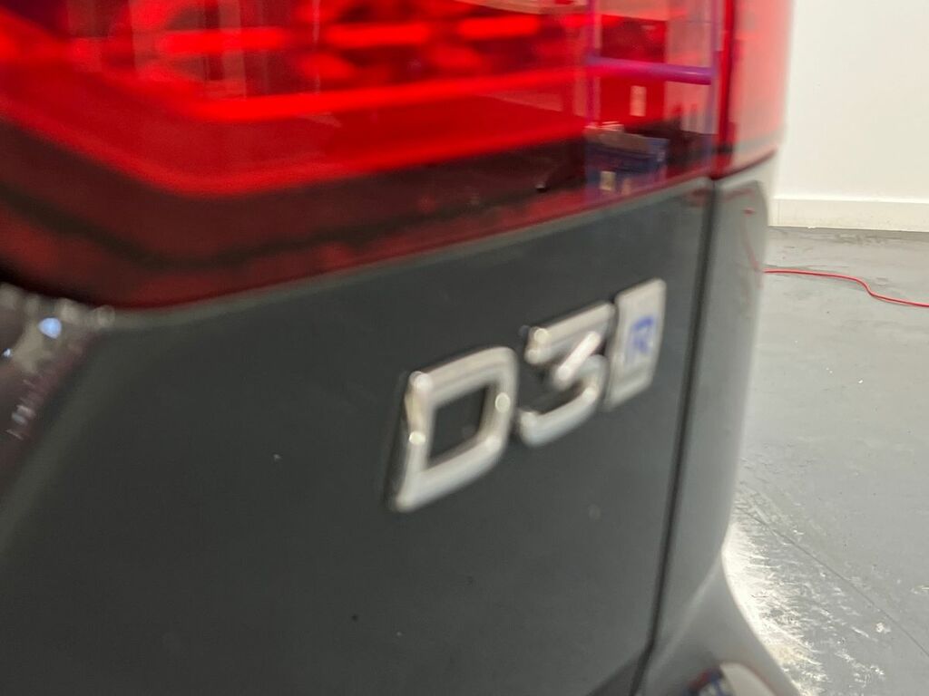 Volvo V60 T4 Momentum Plus White #33