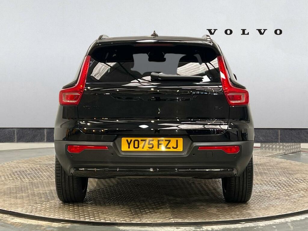 Volvo XC40 Plus Black #7