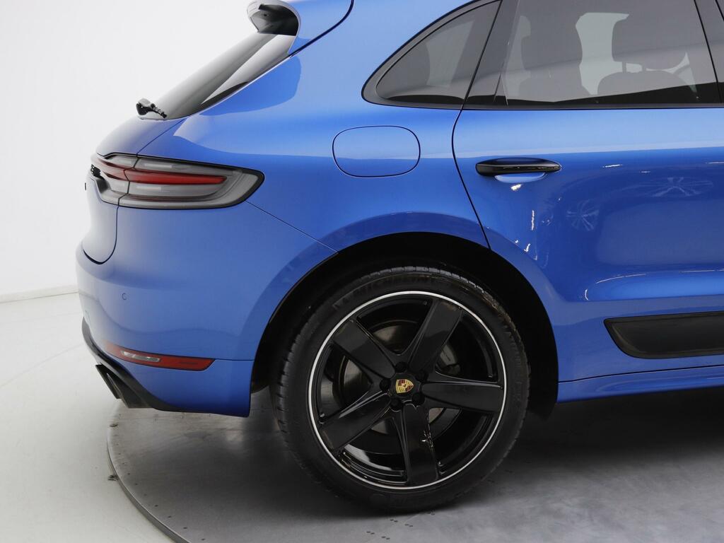 Porsche Macan 2.0T Suv Black #21