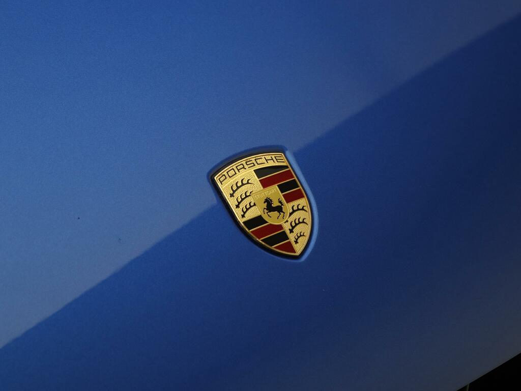Porsche Macan 2.0T Suv Black #25