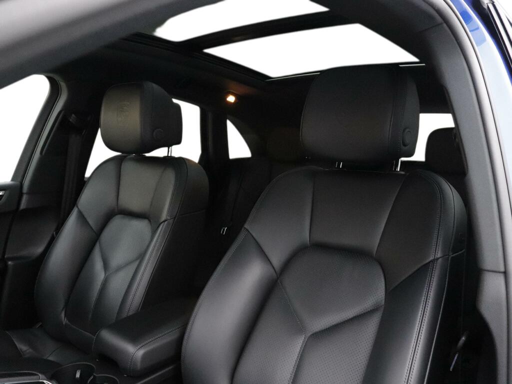 Porsche Macan 2.0T Suv Black #14