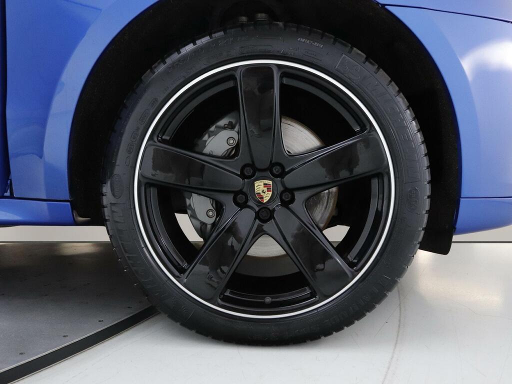 Porsche Macan 2.0T Suv Black #8