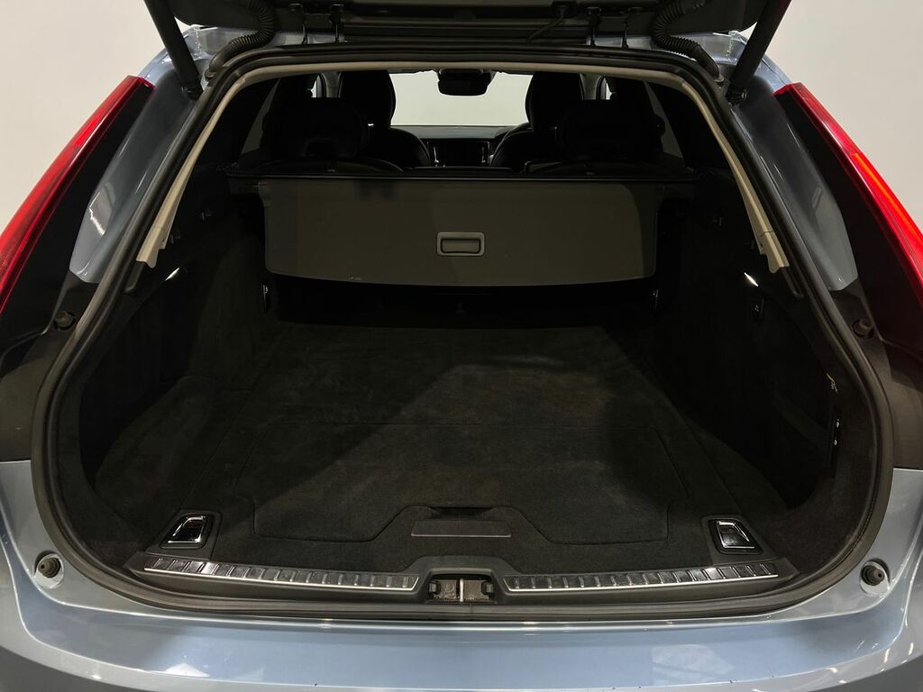 Volvo V90 T4 R-design Plus Black #13