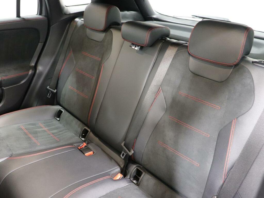 Mercedes-Benz GLA Class 200 Amg Line Premium Black #10