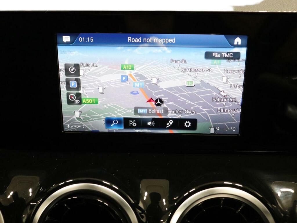 Mercedes-Benz GLA Class 200 Amg Line Premium Black #18