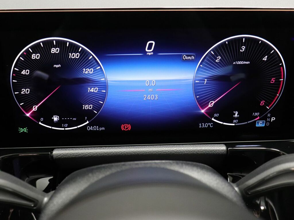 Mercedes-Benz GLA Class Amg Line Silver #4