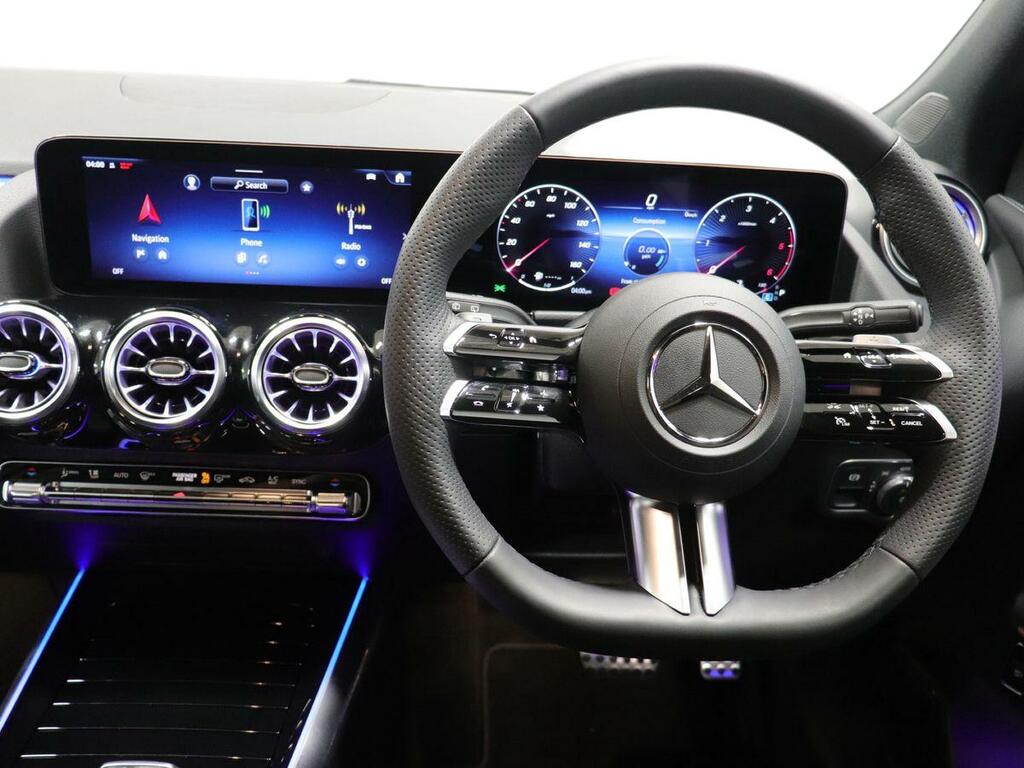 Mercedes-Benz GLA Class Amg Line Silver #5