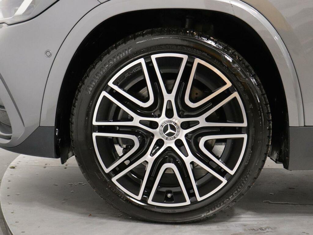 Mercedes-Benz GLA Class Amg Line Silver #6
