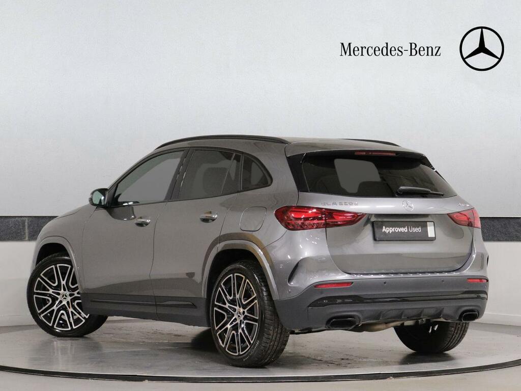 Mercedes-Benz GLA Class Amg Line Silver #2