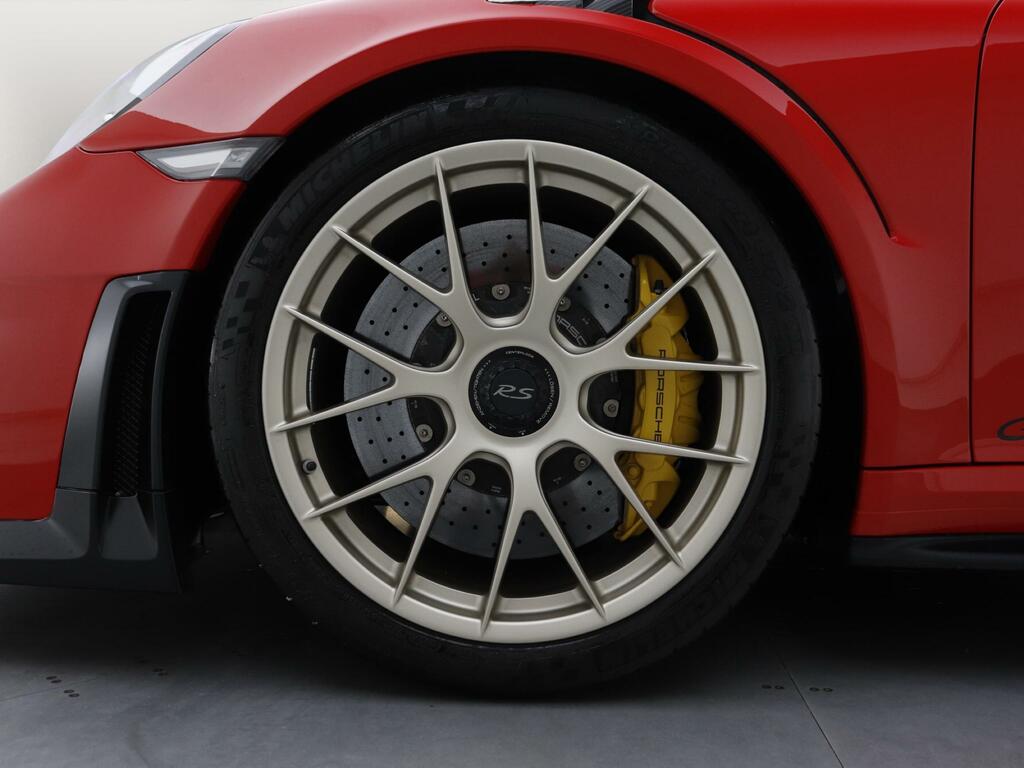 Porsche 911 2dr Pdk White #8