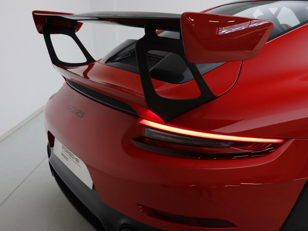 Porsche 911 2dr Pdk White #43