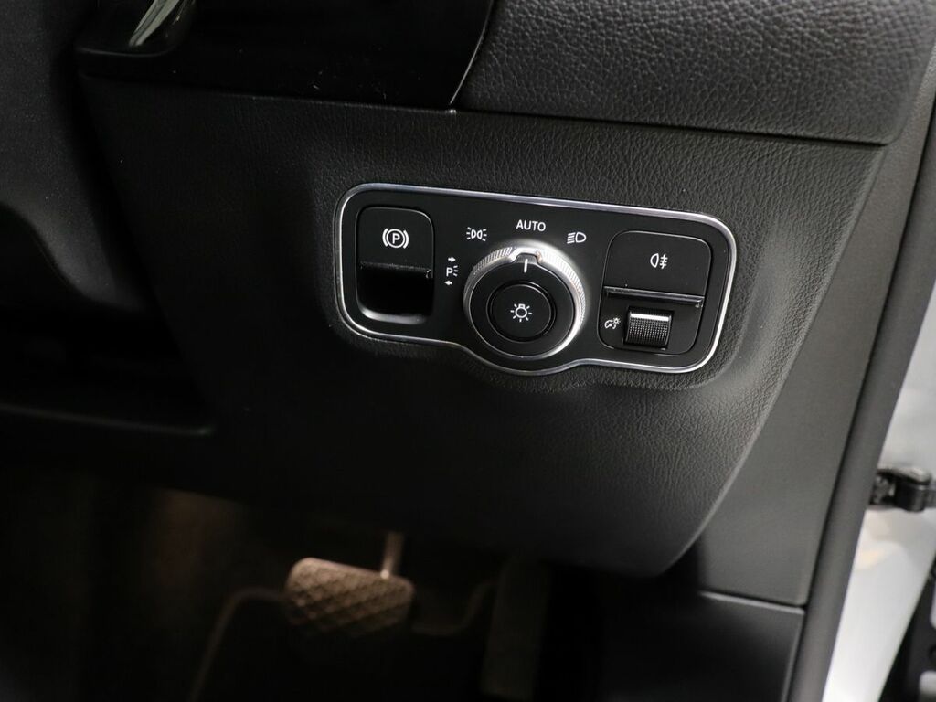 Mercedes-Benz B Class Mpv Silver #42