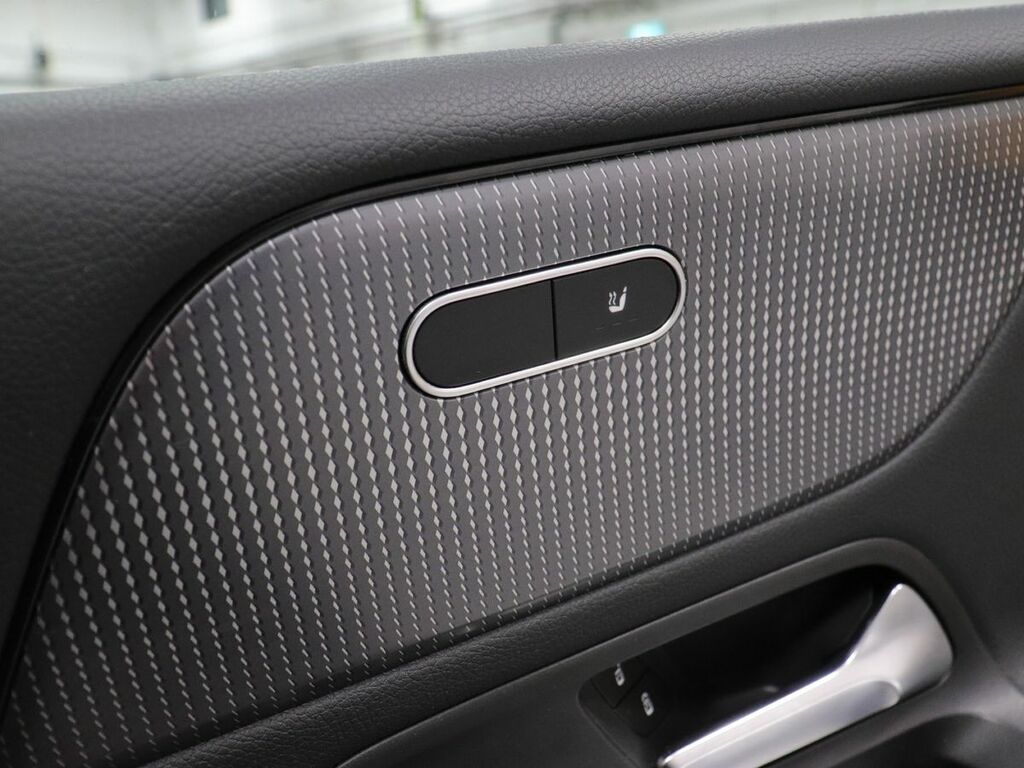 Mercedes-Benz B Class Mpv Silver #22