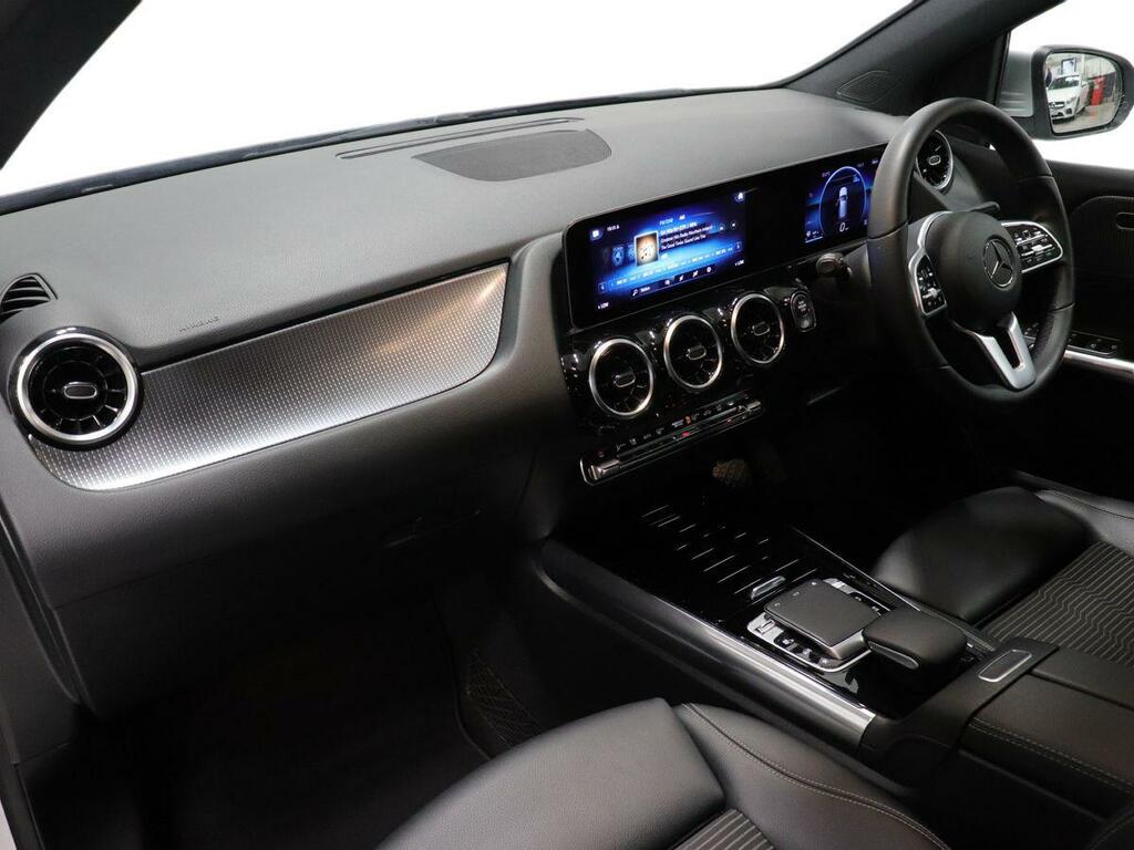 Mercedes-Benz B Class Mpv Silver #3
