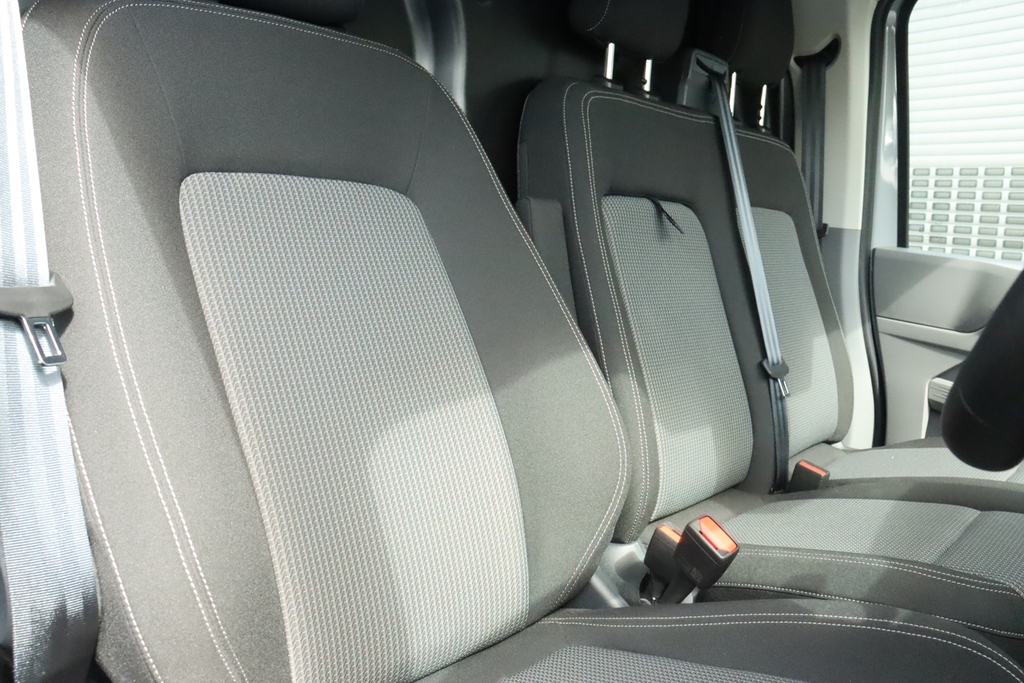 Volkswagen E-Transporter T32 Panel Van Commerce Pro Swb 218 Ps 65 Kwh Elect #27