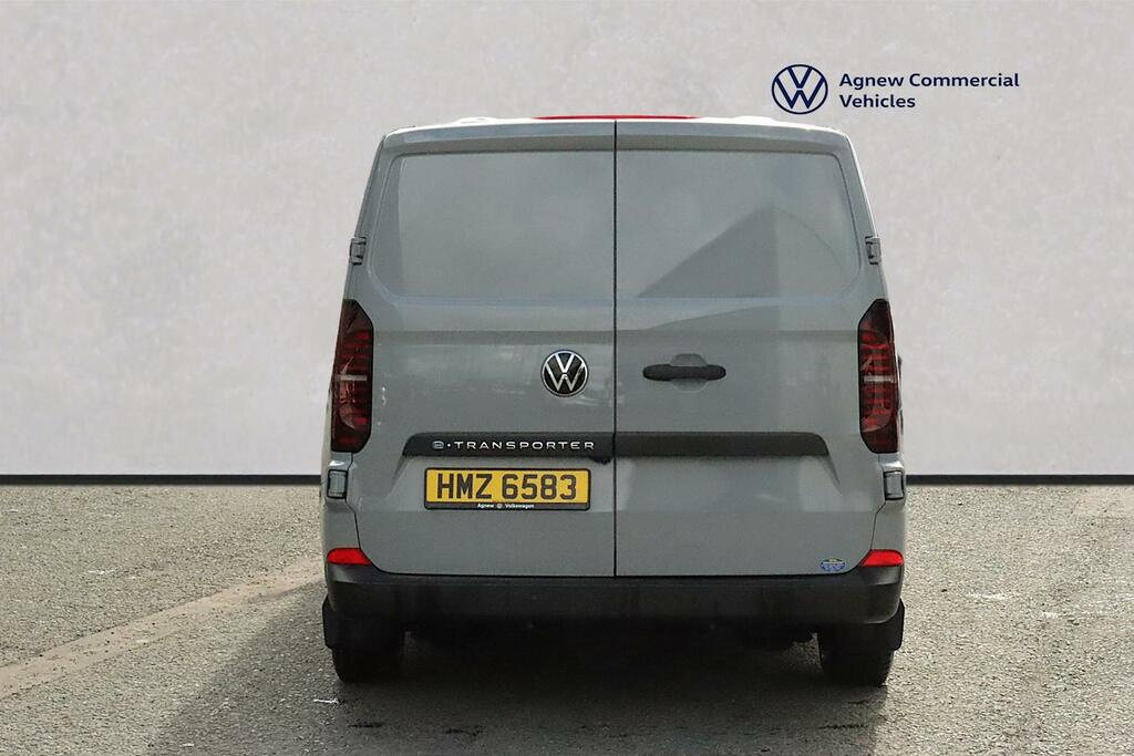 Volkswagen E-Transporter T32 Panel Van Commerce Pro Swb 218 Ps 65 Kwh Elect #12