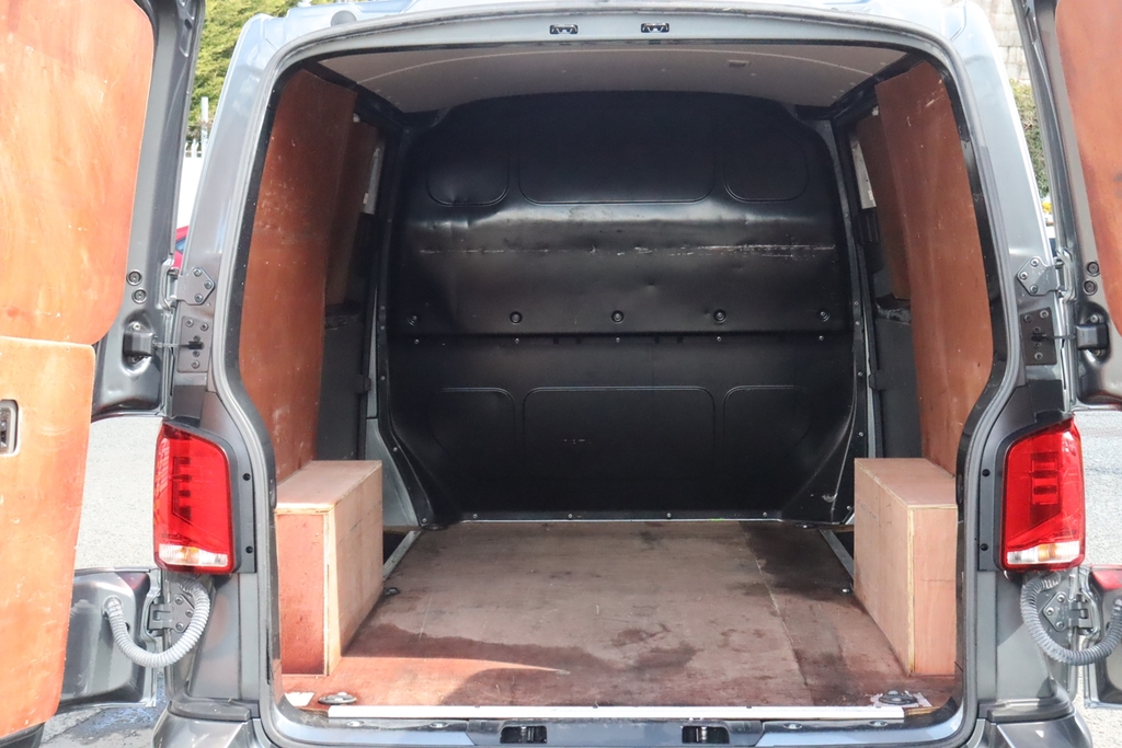 Volkswagen Transporter  Black #10