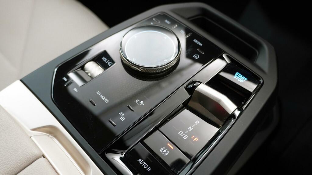 BMW iX Ix M60 #10