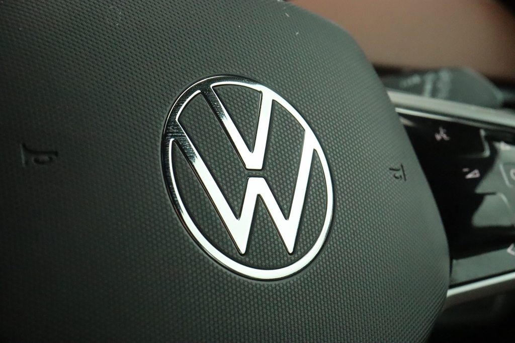 Volkswagen ID.4 Max Red #35