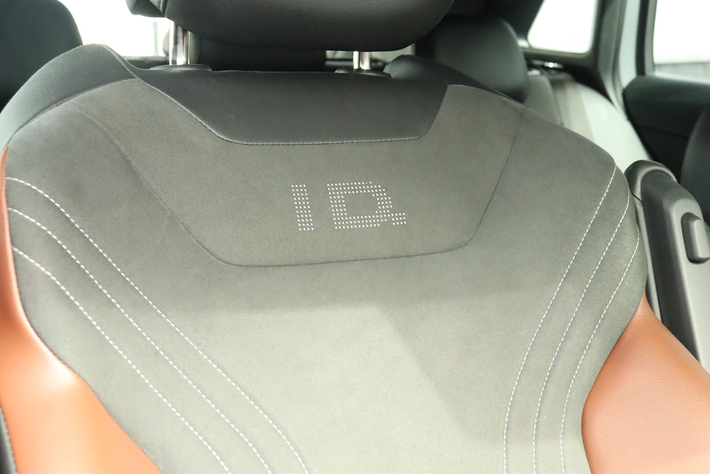 Volkswagen ID.4 Max Red #32
