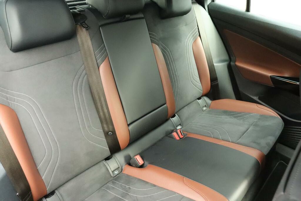 Volkswagen ID.4 Max Red #14