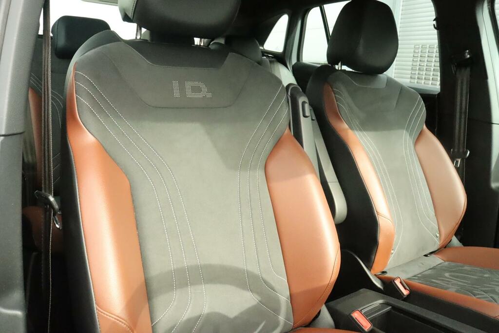 Volkswagen ID.4 Max Red #27