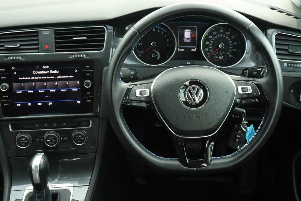 Volkswagen e-Golf 1.4 Tsi 13Kwh Gte Hatchback Pet... Black #37