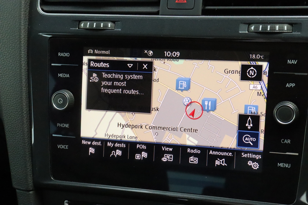 Volkswagen e-Golf 1.4 Tsi 13Kwh Gte Hatchback Pet... Black #35