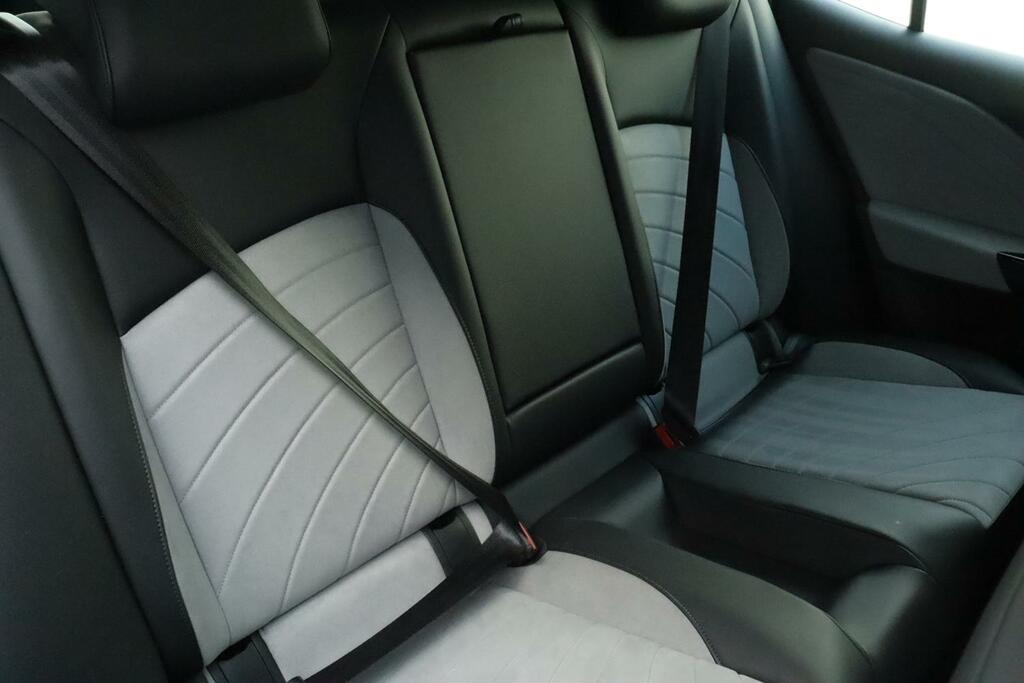 Volkswagen ID.3 Pro 58Kwh Match #14