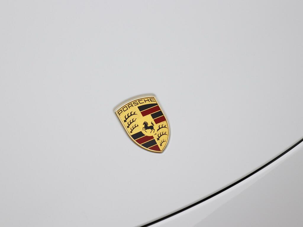 Porsche Boxster 2.0 2dr Green #23